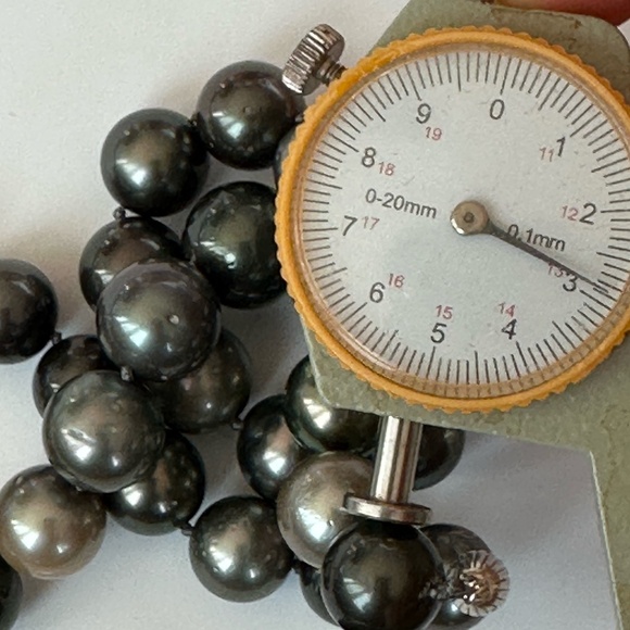 🌟 Tahitian Pearl Necklace | 12mm-15mm | 18” Strand | Sterling Silver Clasp 🌟 - Picture 7 of 13